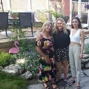 Meet your Posher, Linda